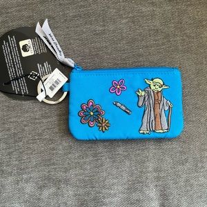 ❌SOLD❌VERA BRADLEY Star Wars Zip ID Case - Yoda